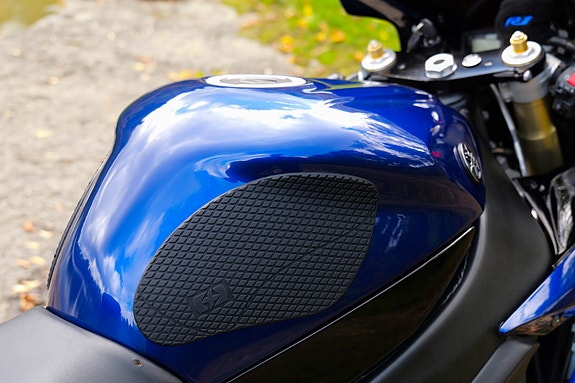 Yamaha YZF-R1 7 of 9