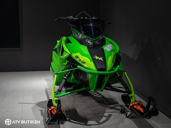 Arctic Cat M8000 Hardcore 7 of 12