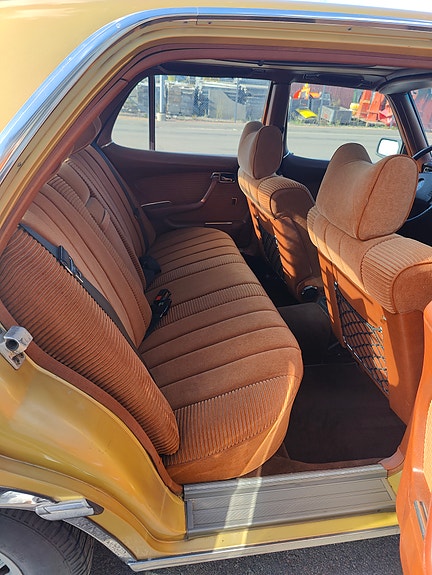 Mercedes-Benz 280 SE 8 of 9