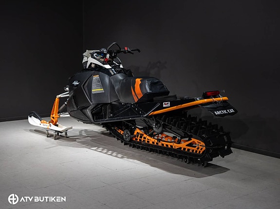 Arctic Cat M8000 5 of 12