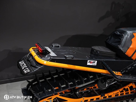 Arctic Cat M8000 9 of 12