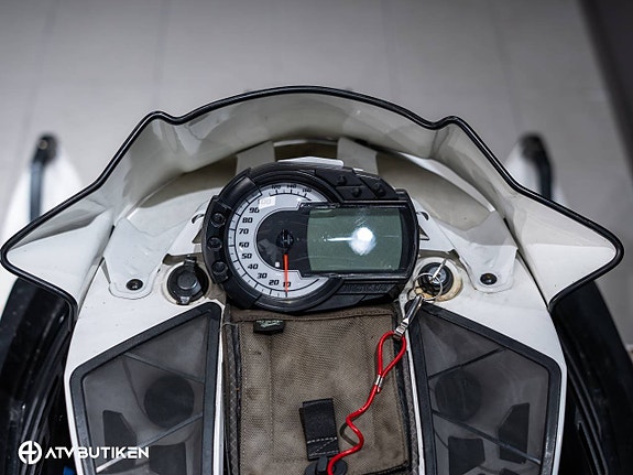 Arctic Cat M8000 12 of 12