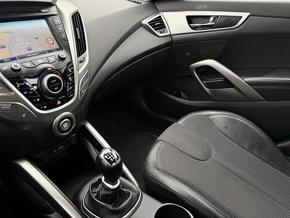 Hyundai Veloster 18 of 21