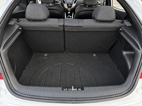 Hyundai Veloster 20 of 21