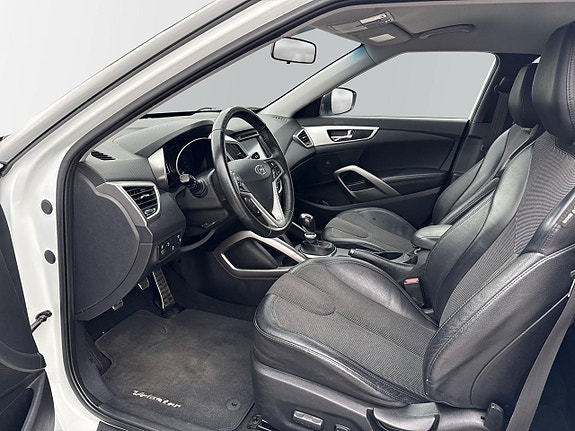 Hyundai Veloster 12 of 21