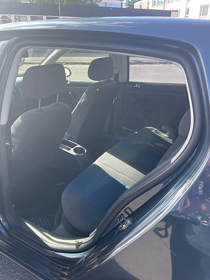 Volkswagen Golf V 6 of 7