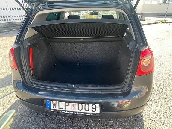 Volkswagen Golf V 7 of 7