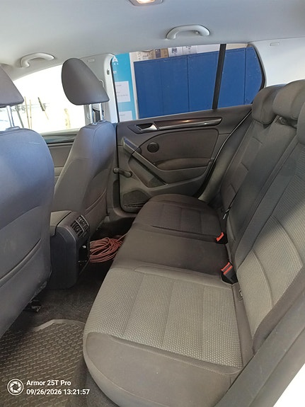 Volkswagen Golf VI 4 of 4