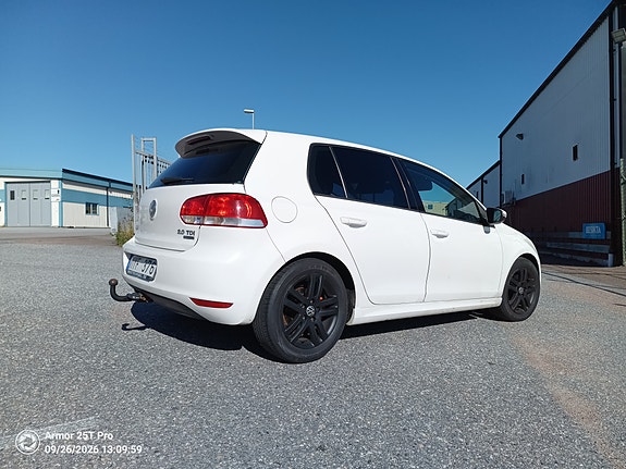 Volkswagen Golf VI 2 of 4