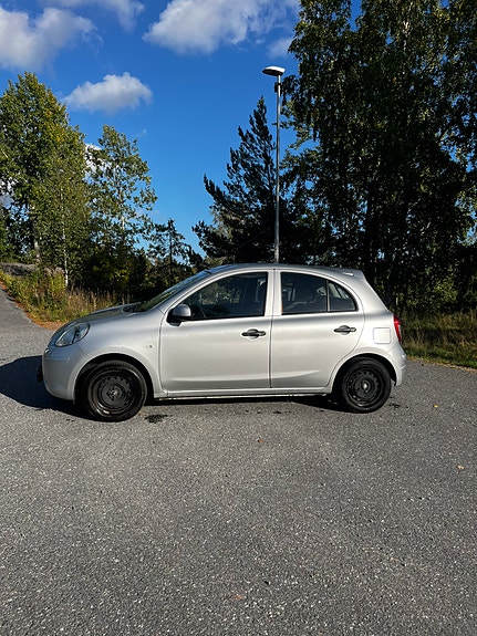 Nissan Micra 3 of 7