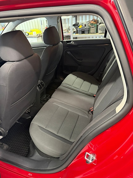 Volkswagen Golf VI 6 of 6