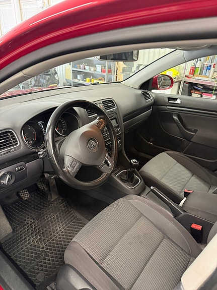 Volkswagen Golf VI 5 of 6