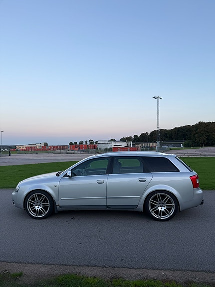 Audi S4 2 of 12
