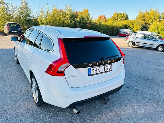 Volvo V60 11 of 12