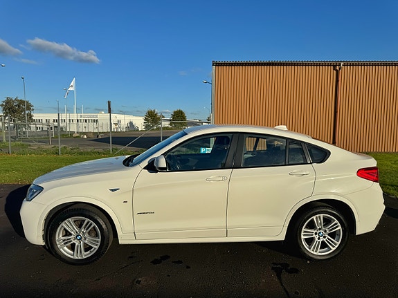 BMW X4 3 of 28