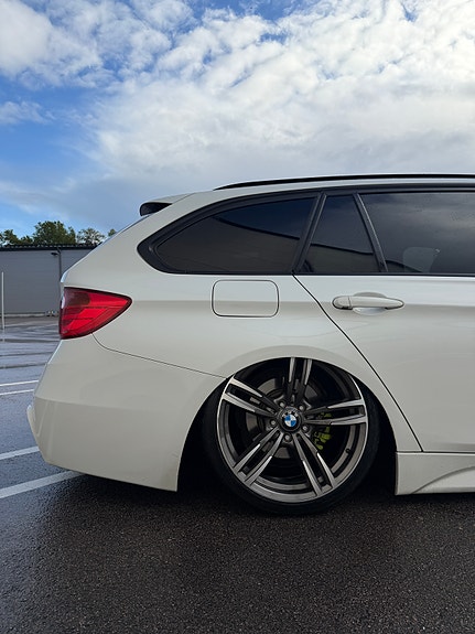 BMW 320d 8 of 24