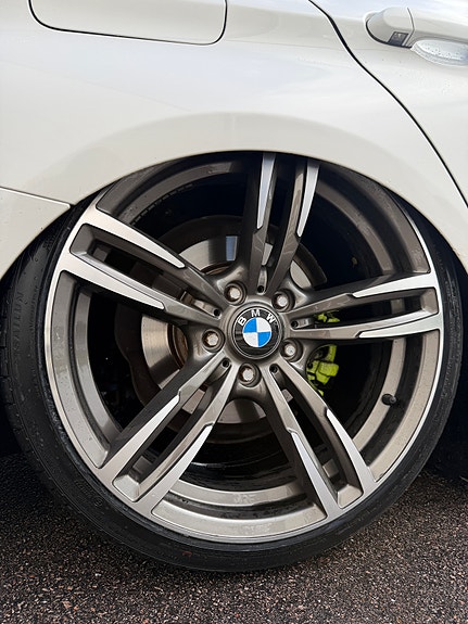 BMW 320d 9 of 24