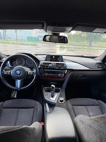 BMW 320d 14 of 24