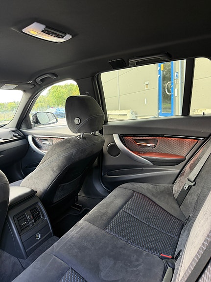 BMW 320d 18 of 24