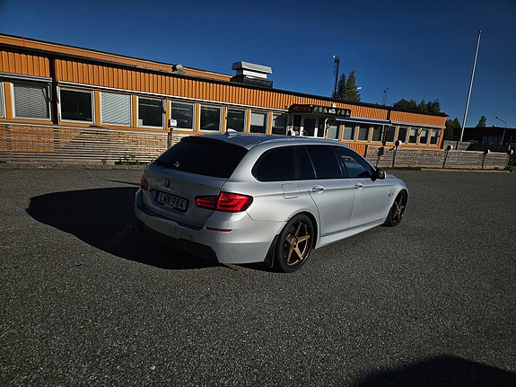 BMW 530d 5 of 8