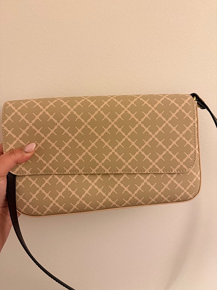 Product image 1 of 7