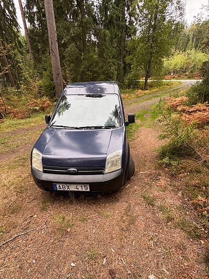 Ford Transit Connect 2 of 6
