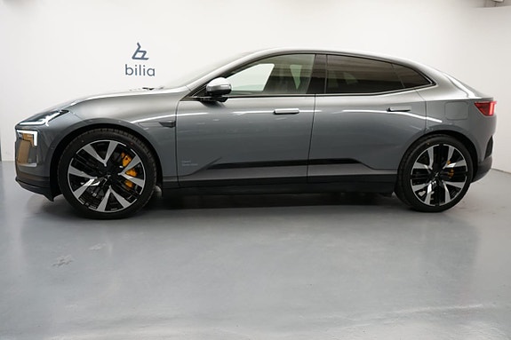 Polestar 4 2 of 21