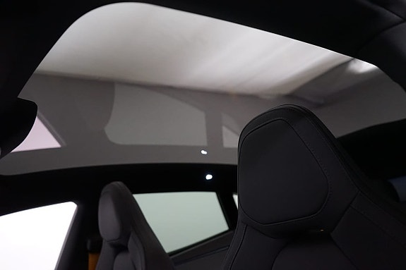 Polestar 4 13 of 21