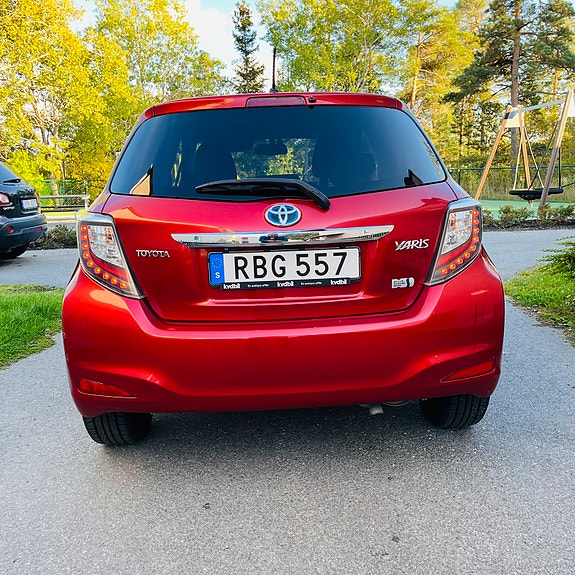 Toyota Yaris 4 of 10