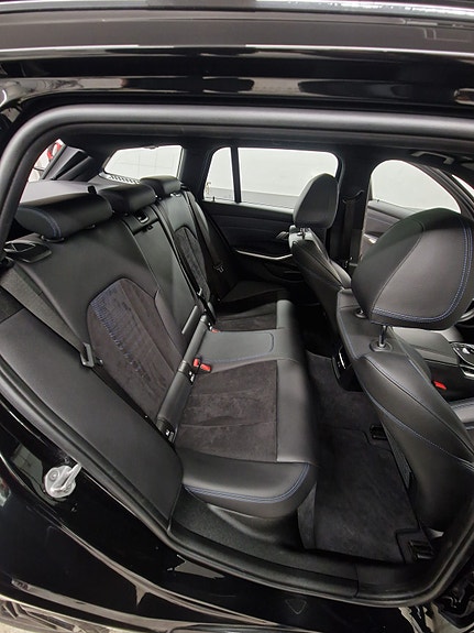BMW 330e 6 of 6