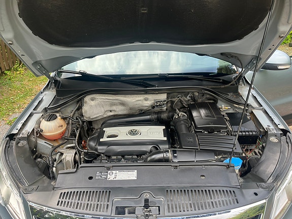 Volkswagen Tiguan 16 of 19