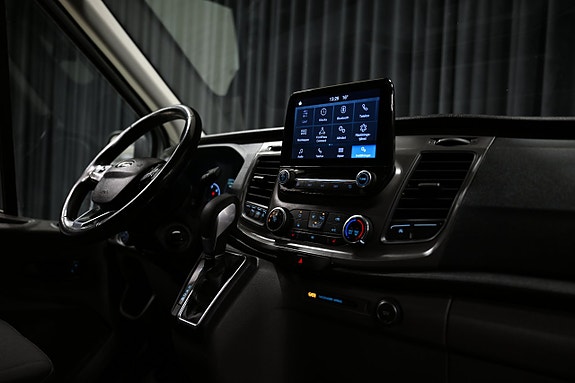 Ford Transit 27 of 28