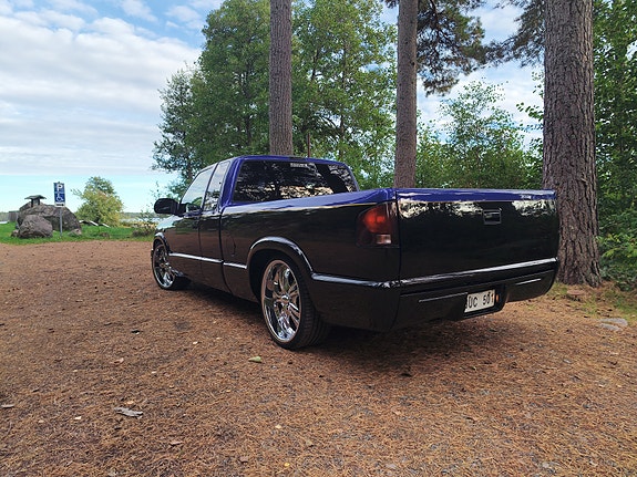 Chevrolet S10 2 of 5