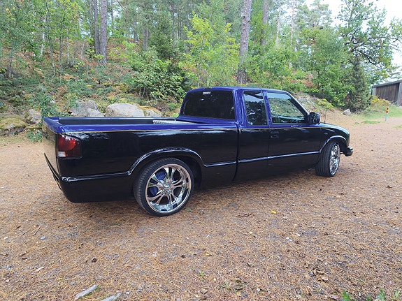 Chevrolet S10 4 of 5