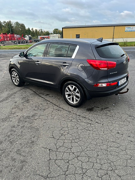Kia Sportage 2 of 13