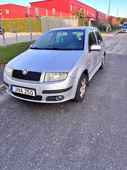 Skoda Fabia 4 of 5