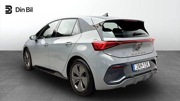 Seat ElBorn 4 of 14