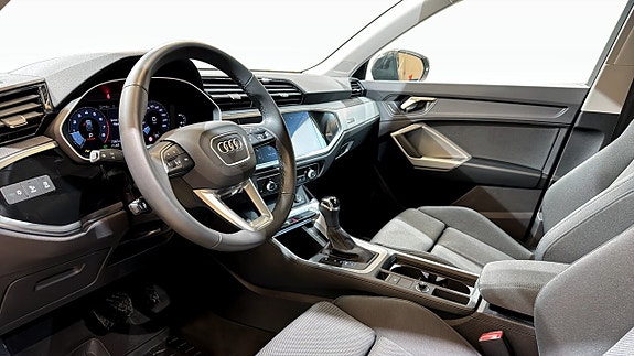 Audi Q3 7 of 20
