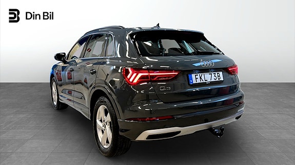 Audi Q3 3 of 20