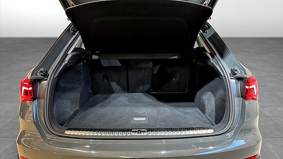 Audi Q3 12 of 20