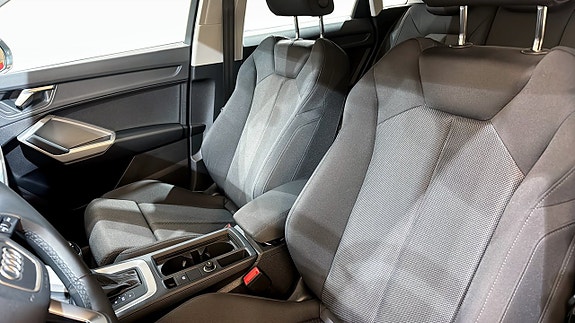 Audi Q3 8 of 22