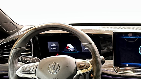 Volkswagen Passat 11 of 23