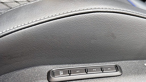 Volkswagen Passat 18 of 23