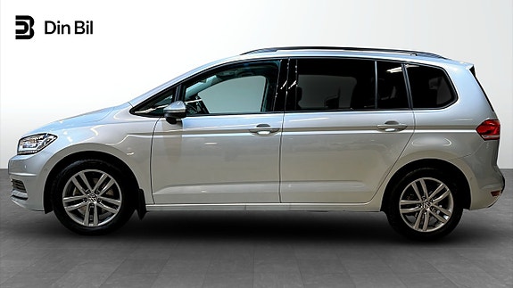 Volkswagen Touran 2 of 22