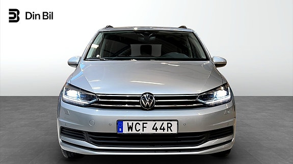 Volkswagen Touran 4 of 22
