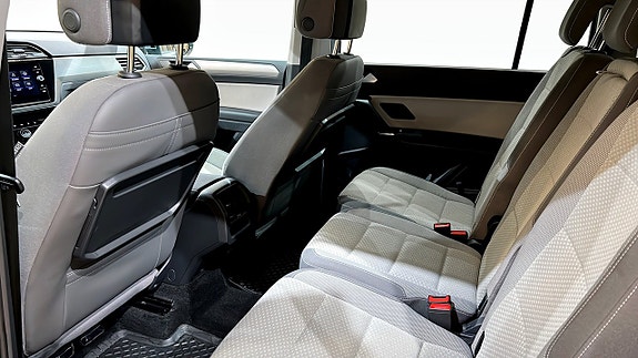 Volkswagen Touran 11 of 22
