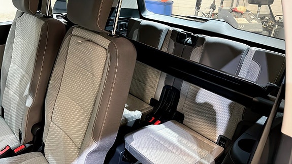 Volkswagen Touran 17 of 22