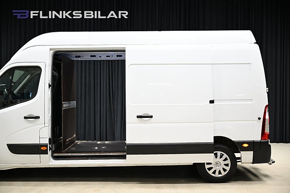 Renault Master 8 of 29