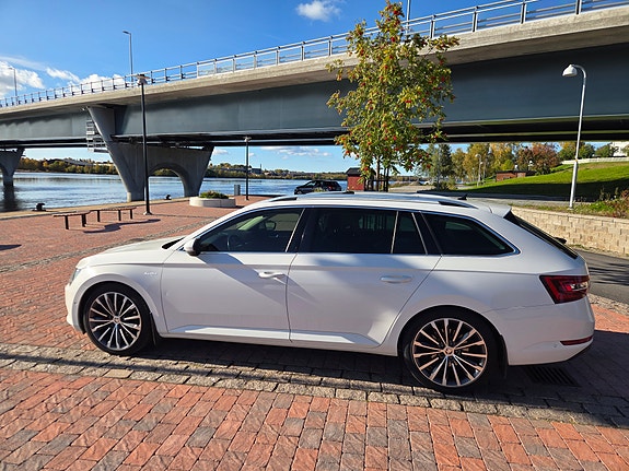 Skoda Superb 3 of 8