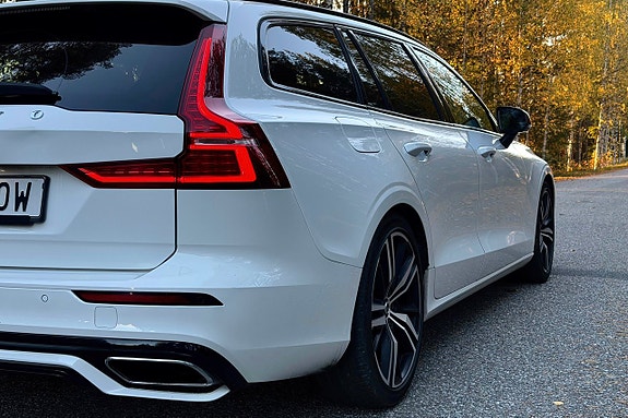 Volvo V60 10 of 22